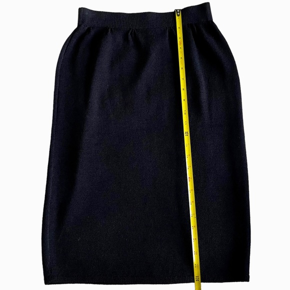 Two-Piece St. John Suit - Pale Pink and Black Jacket PLUS Black Skirt - Size 4 - Picture 7 of 16